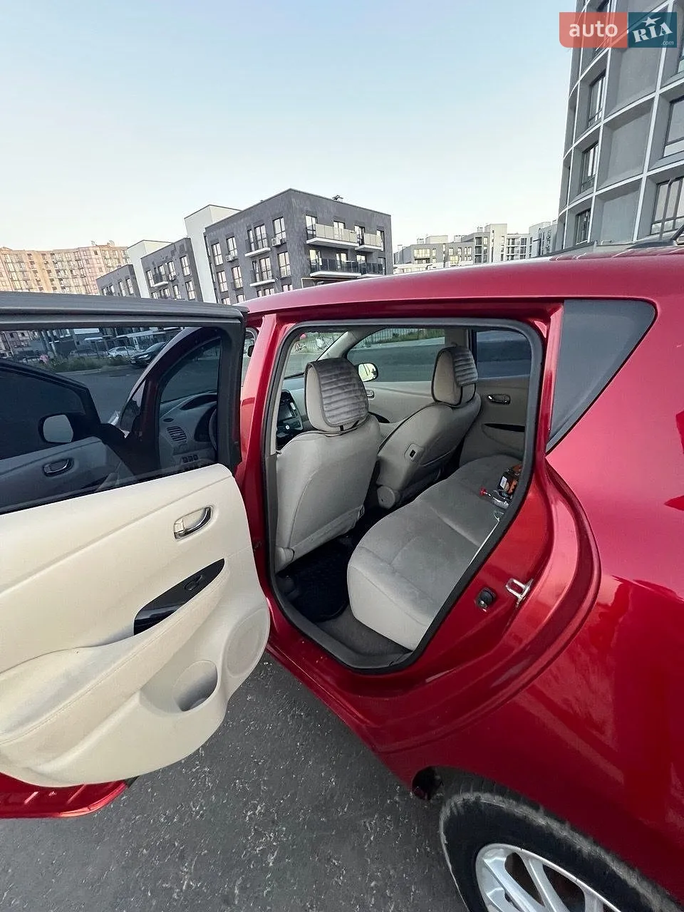 2012 Nissan Leaf - мініатюра 16