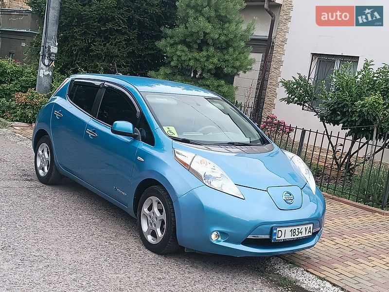 Хетчбек Nissan Leaf 2014 в Одесі