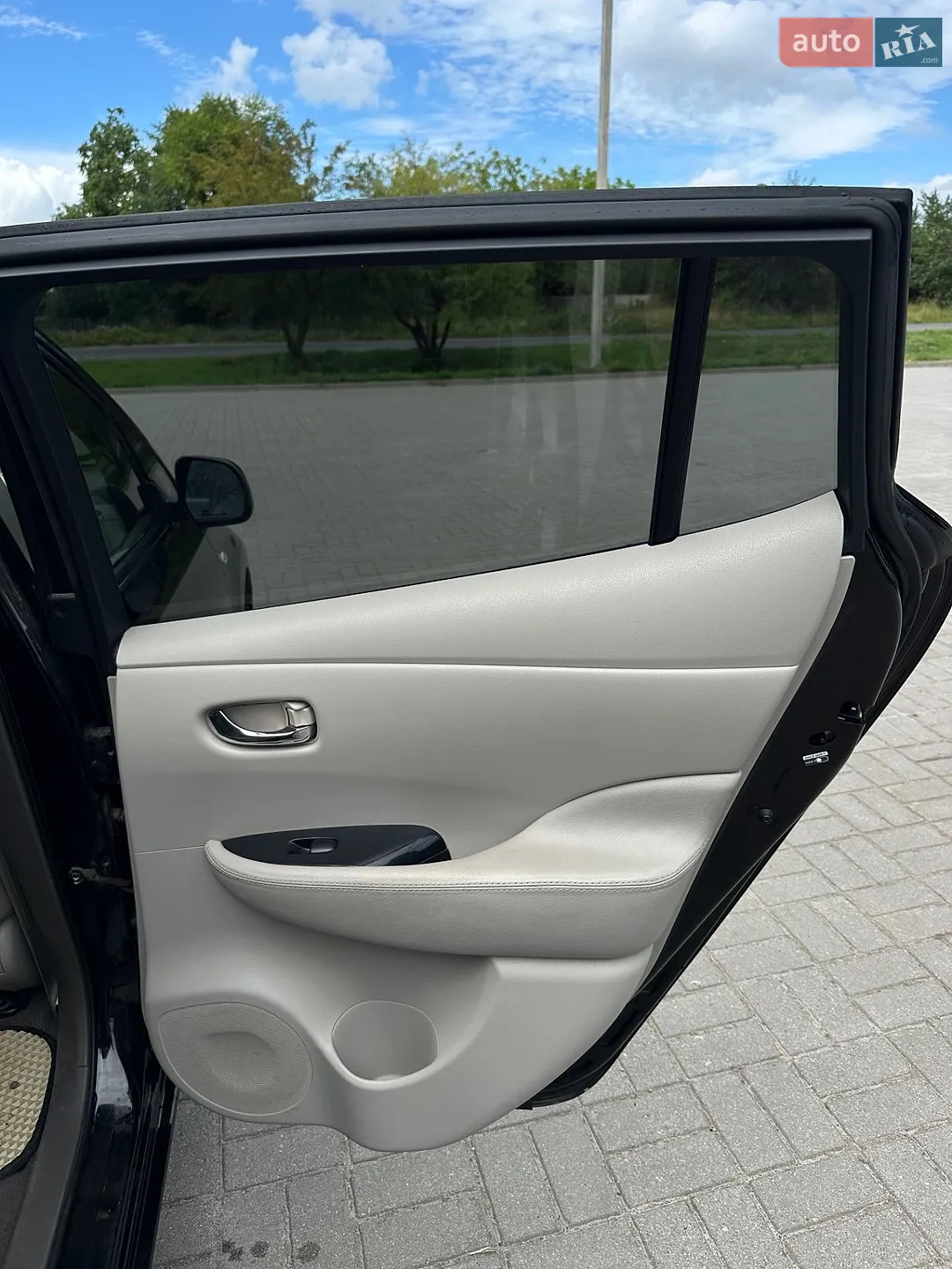 2012 Nissan Leaf - мініатюра 11