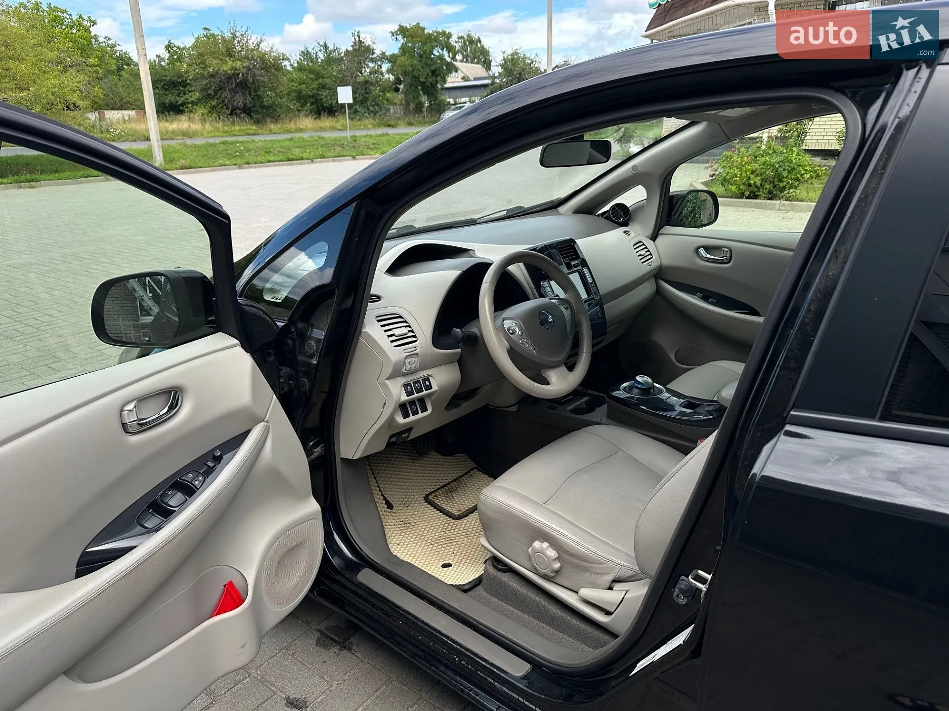 2012 Nissan Leaf - мініатюра 12