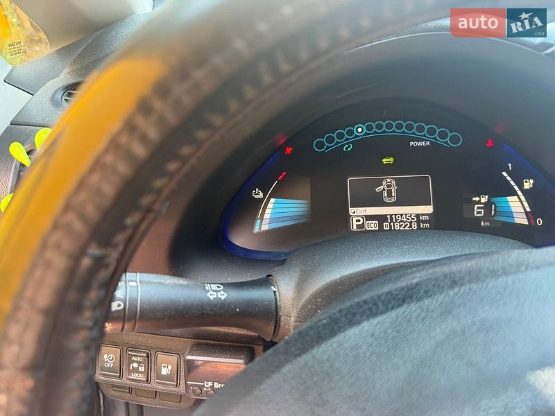 Хэтчбек Nissan Leaf 2015 в Житомире