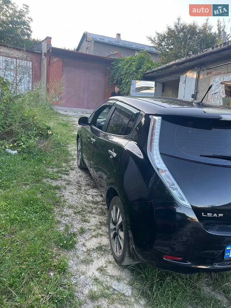 2013 Nissan Leaf - мініатюра 8