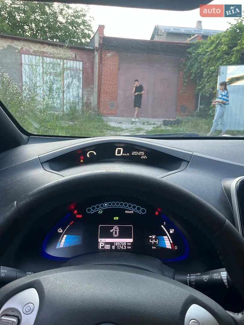 2013 Nissan Leaf - мініатюра 9