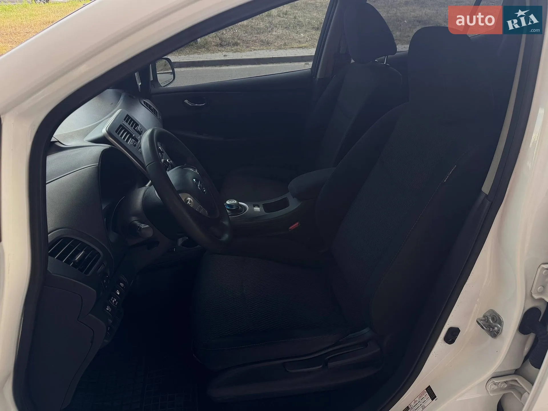 2013 Nissan Leaf - мініатюра 8