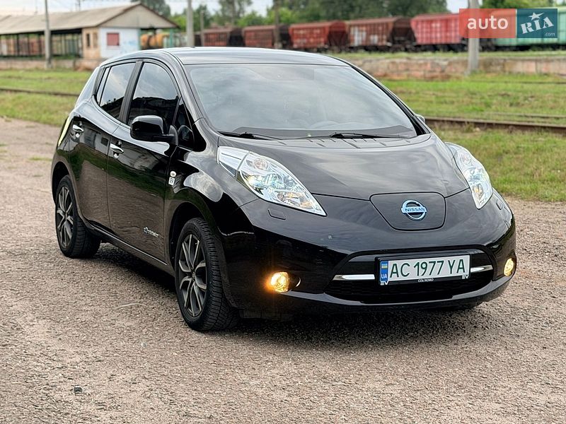 Хетчбек Nissan Leaf 2012 в Бердичеві фото 4 Хетчбек Nissan Leaf 2012 в Бердичеві