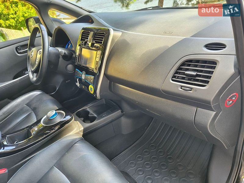 Хетчбек Nissan Leaf 2017 в Києві