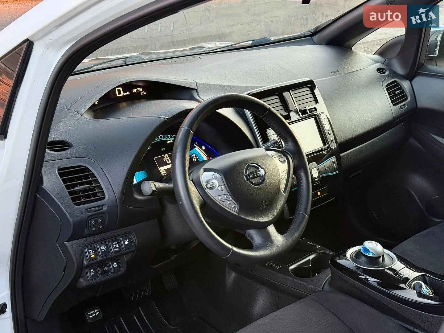 2013 Nissan Leaf - мініатюра 12