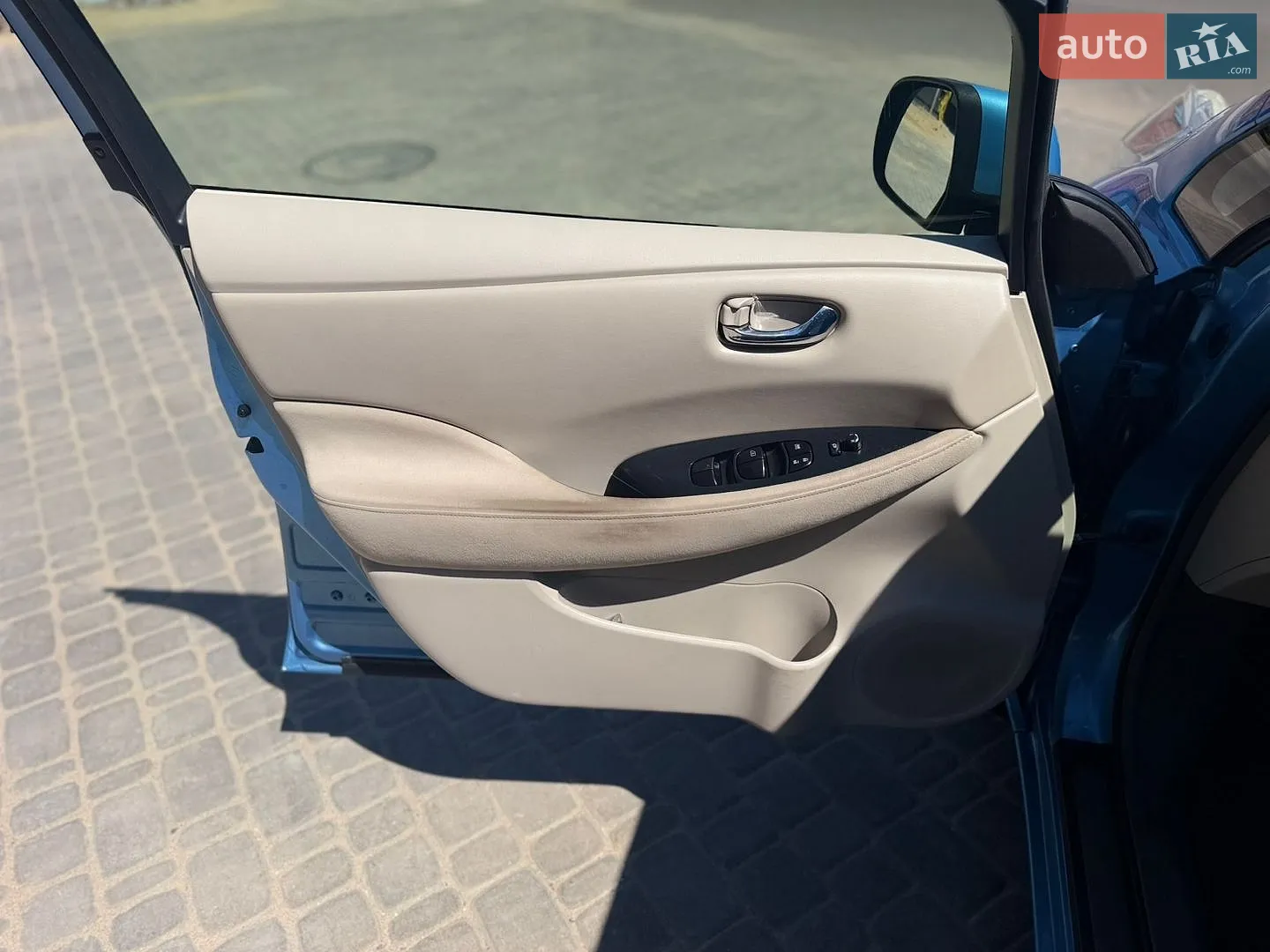 2011 Nissan Leaf - мініатюра 14
