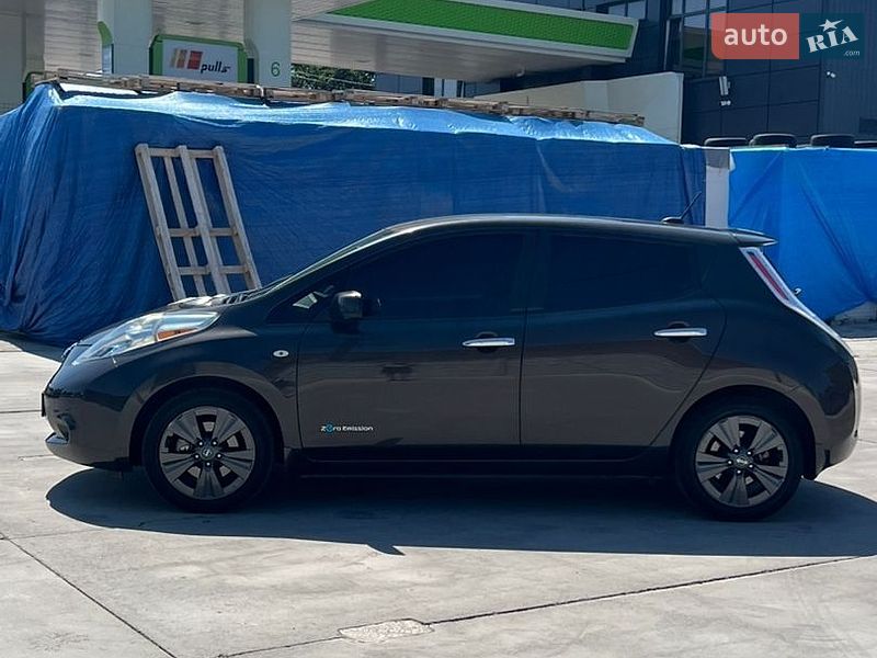 Хетчбек Nissan Leaf 2016 в Білій Церкві