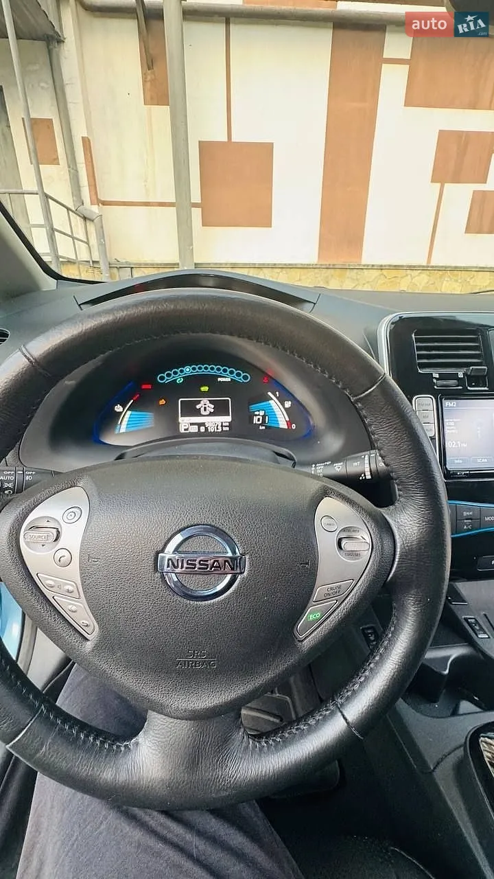 2015 Nissan Leaf - мініатюра 15
