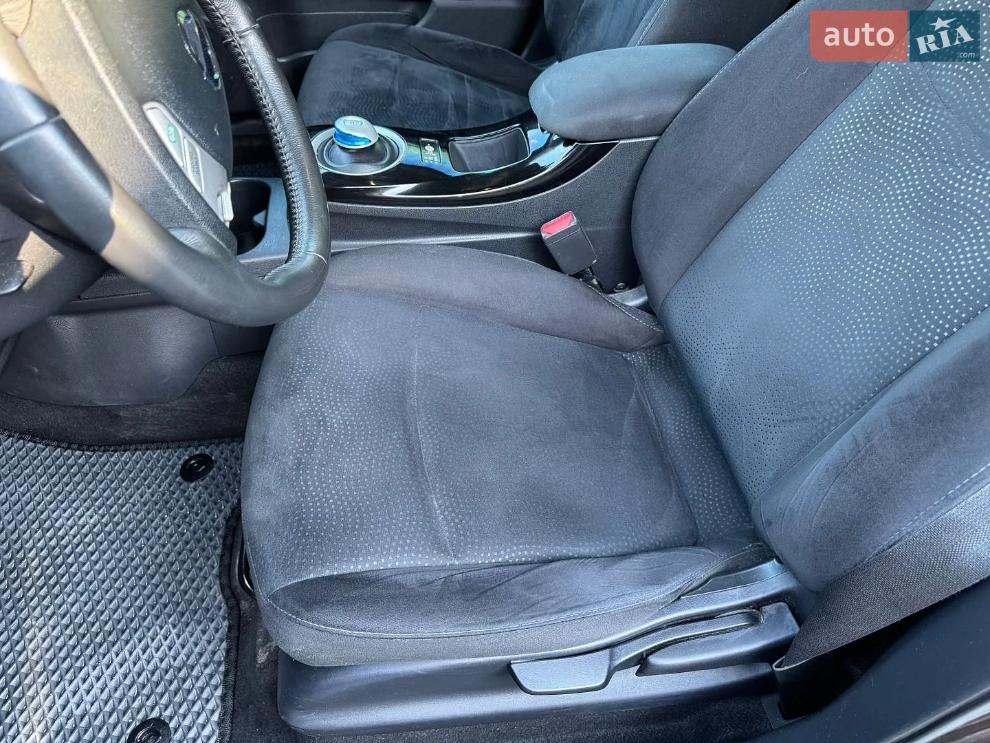 2015 Nissan Leaf - мініатюра 16