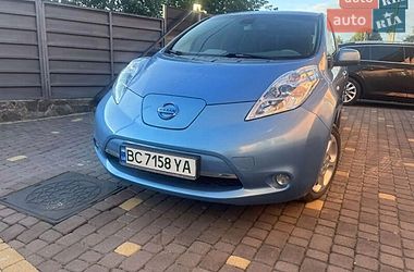 Хетчбек Nissan Leaf 2012 в Івано-Франково