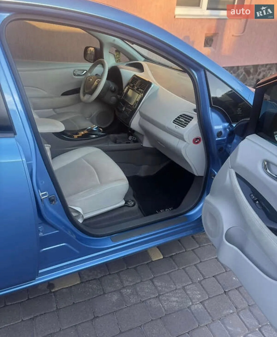 2012 Nissan Leaf - мініатюра 6