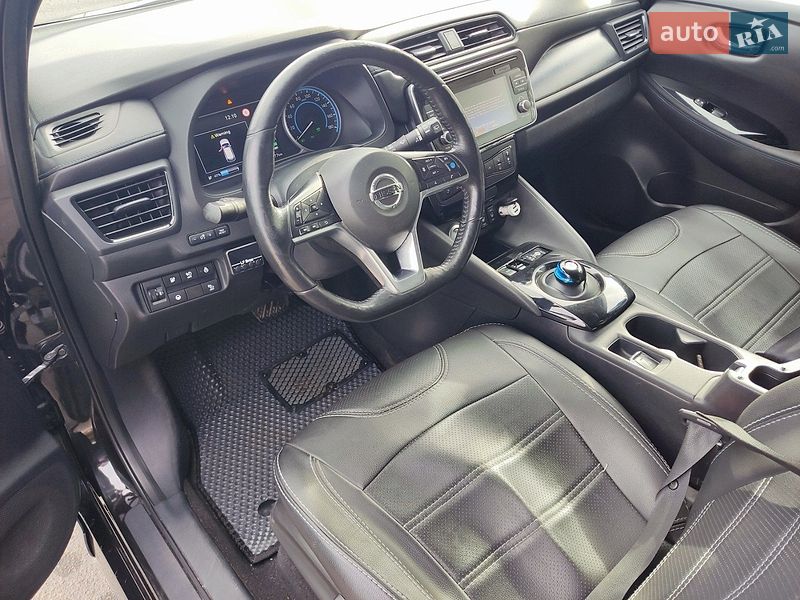 Хэтчбек Nissan Leaf 2018 в Золочеве