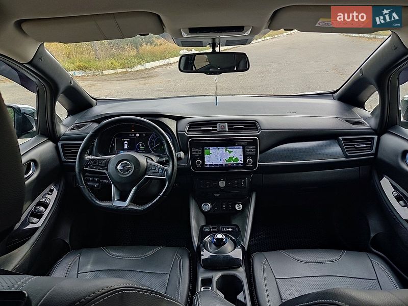 Хэтчбек Nissan Leaf 2018 в Золочеве