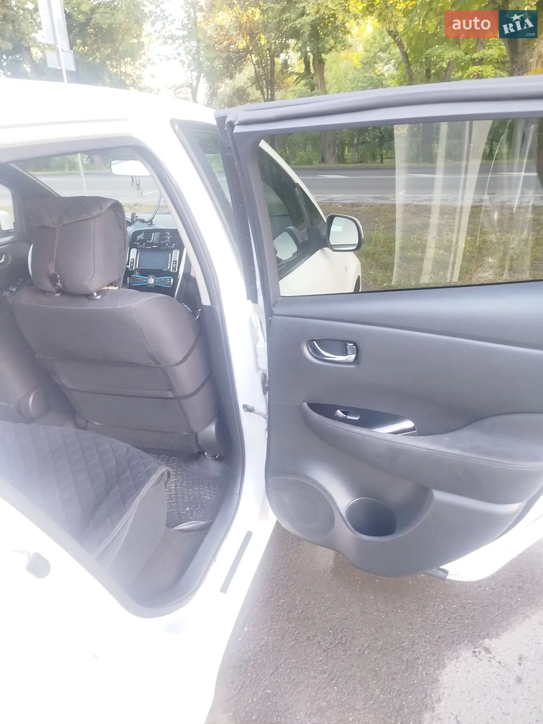 2014 Nissan Leaf - мініатюра 15