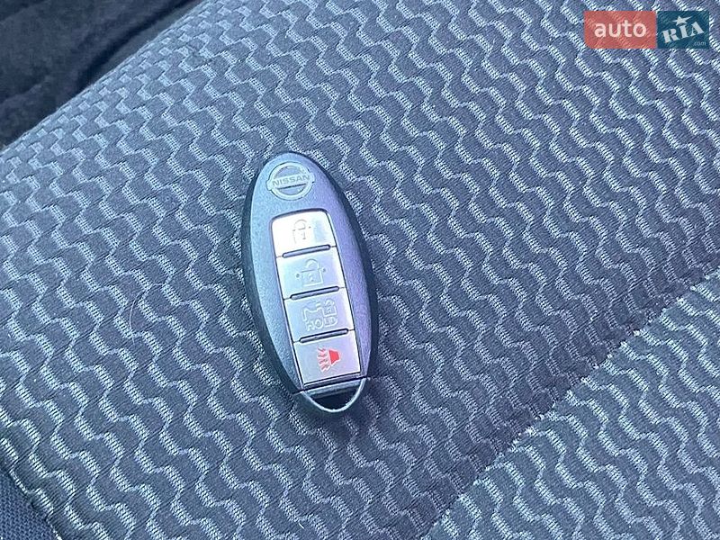 Хэтчбек Nissan Leaf 2014 в Одессе