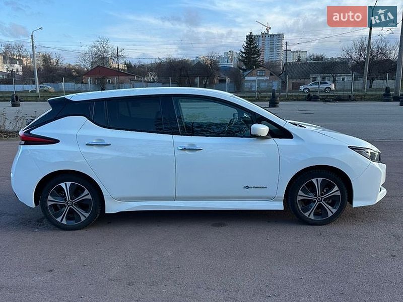 Хетчбек Nissan Leaf 2019 в Харкові