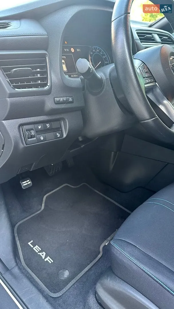 2020 Nissan Leaf - мініатюра 9