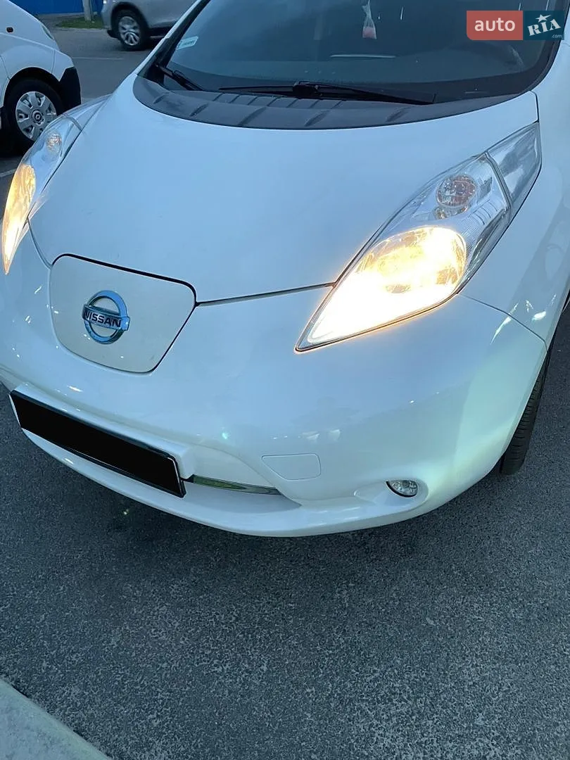 2017 Nissan Leaf - мініатюра 2