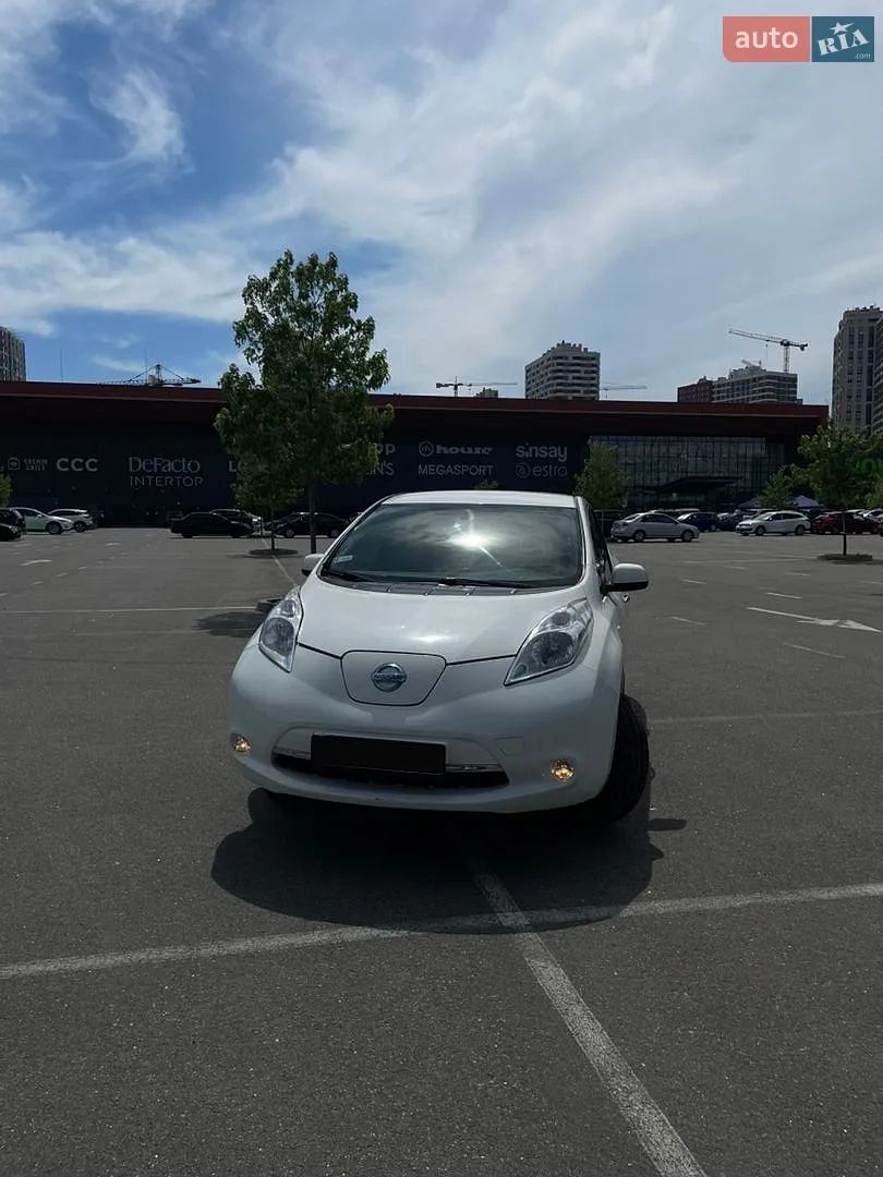 2017 Nissan Leaf - фото 1