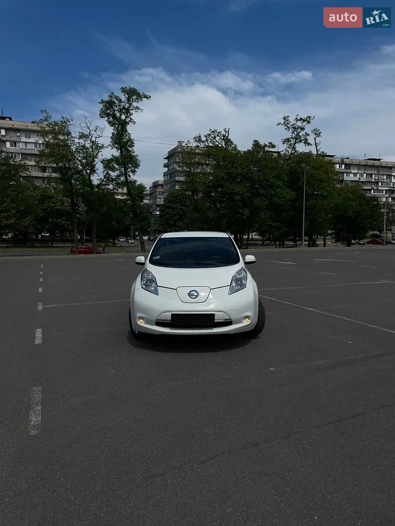 2017 Nissan Leaf - мініатюра 13