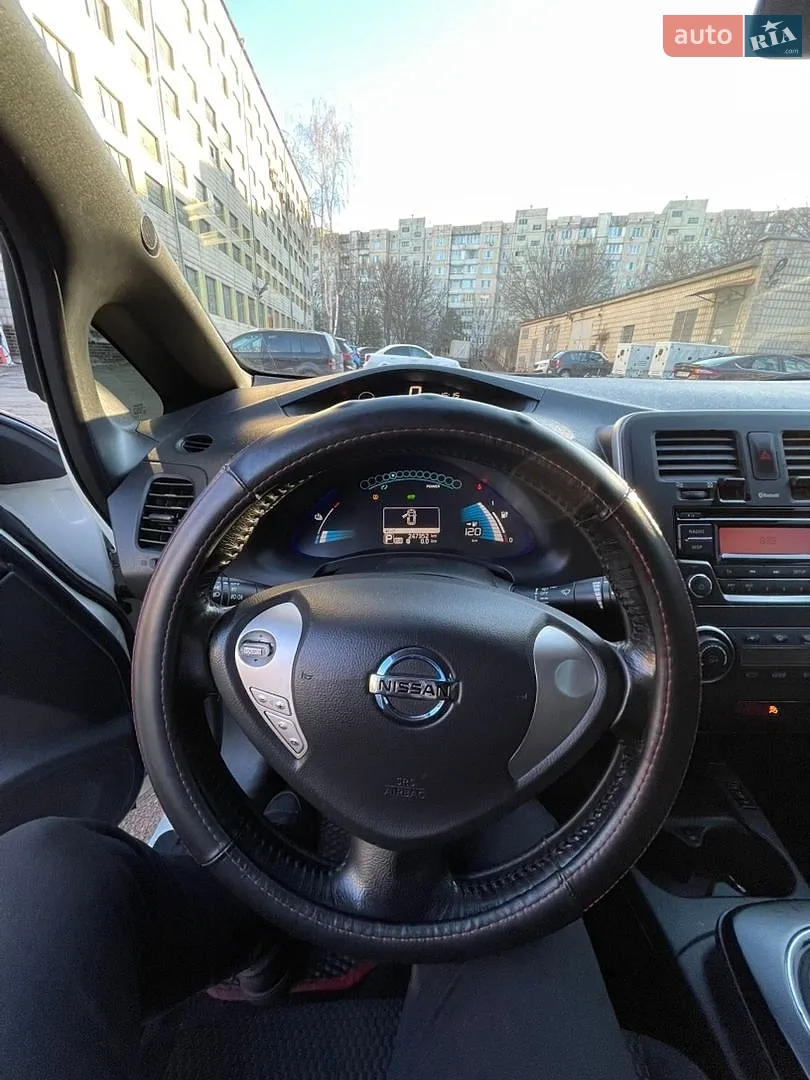 2017 Nissan Leaf - мініатюра 23