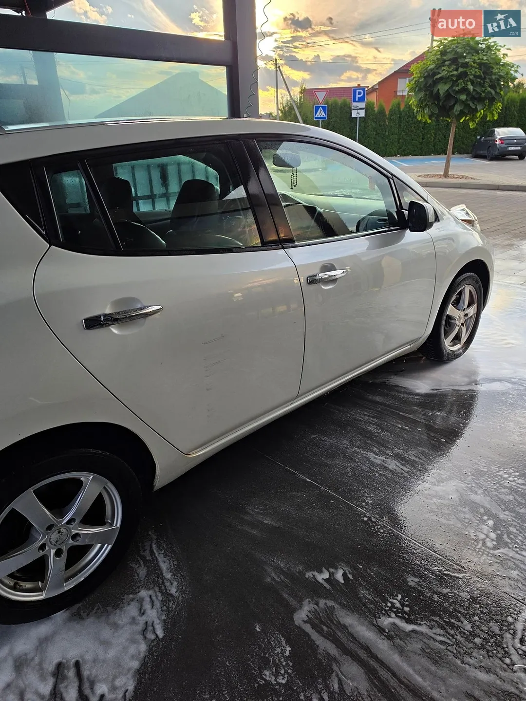 2013 Nissan Leaf - мініатюра 17