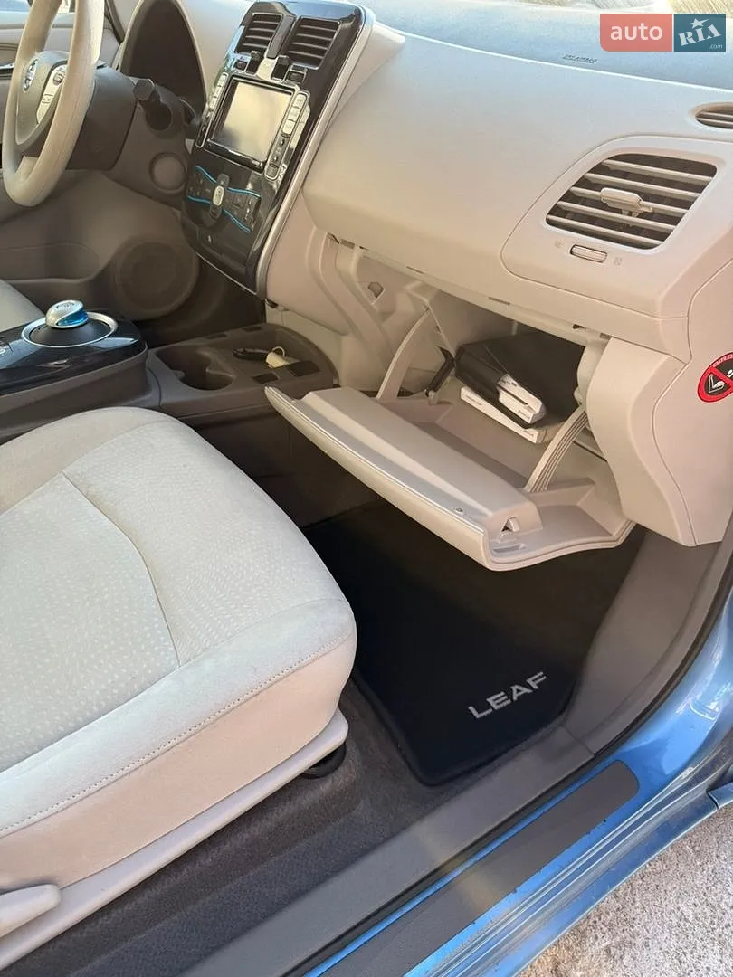 2012 Nissan Leaf - мініатюра 43