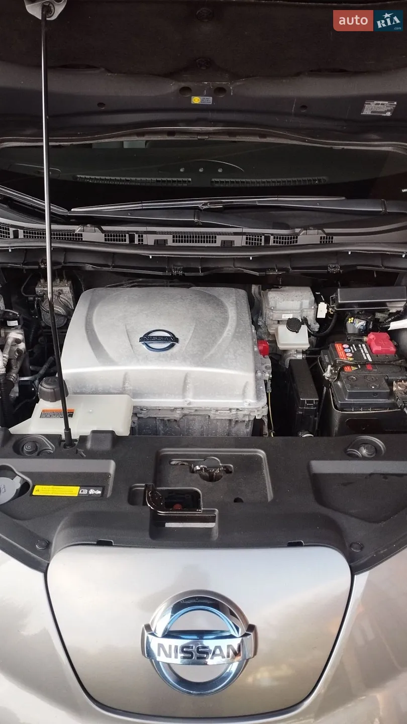 2013 Nissan Leaf - мініатюра 16