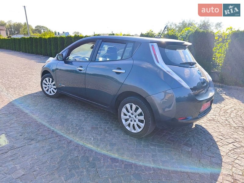 Хэтчбек Nissan Leaf 2014 в Жовкве