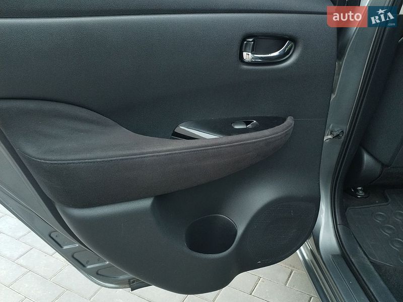 Хетчбек Nissan Leaf 2014 в Рівному