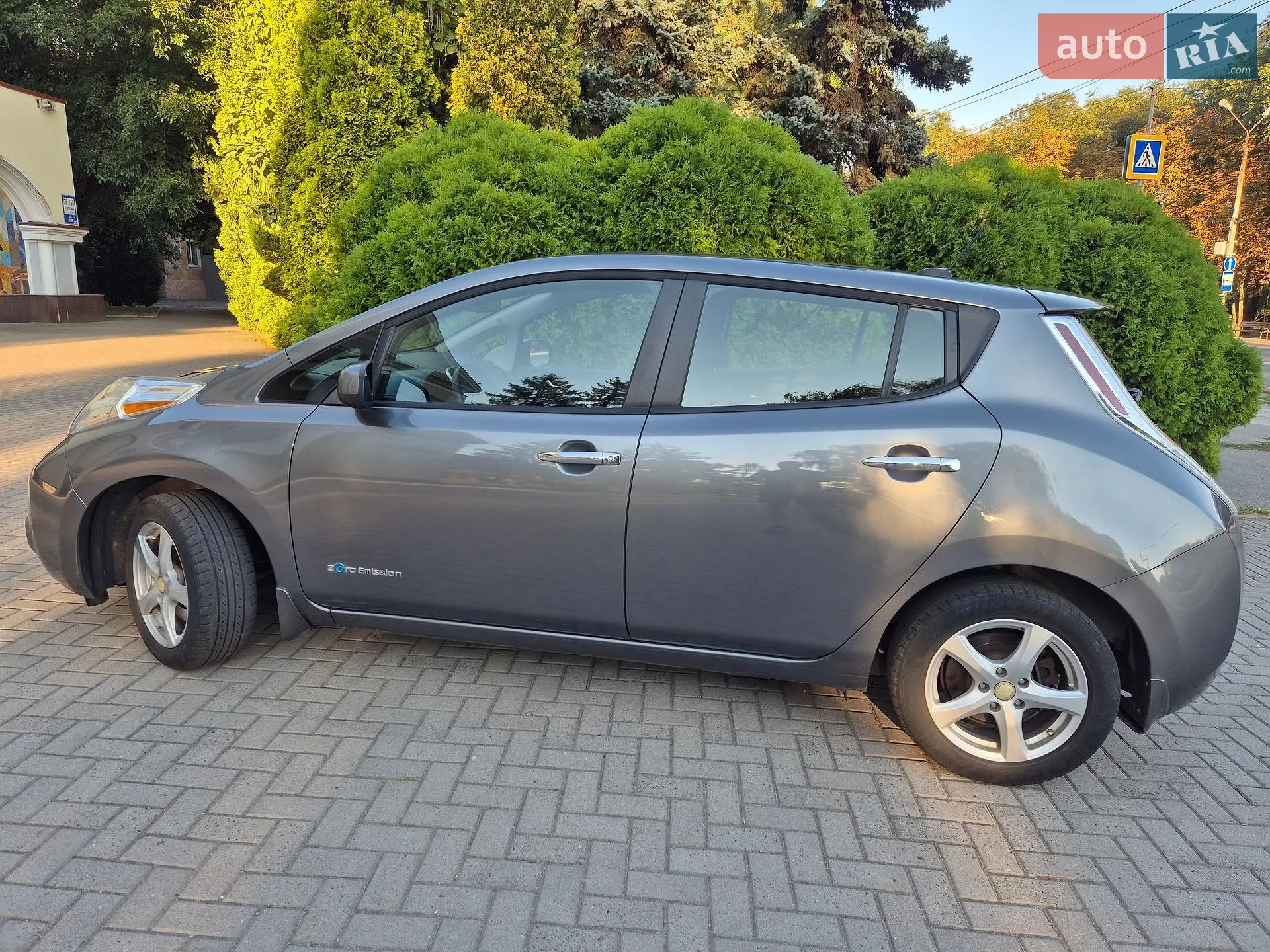 2014 Nissan Leaf - мініатюра 16