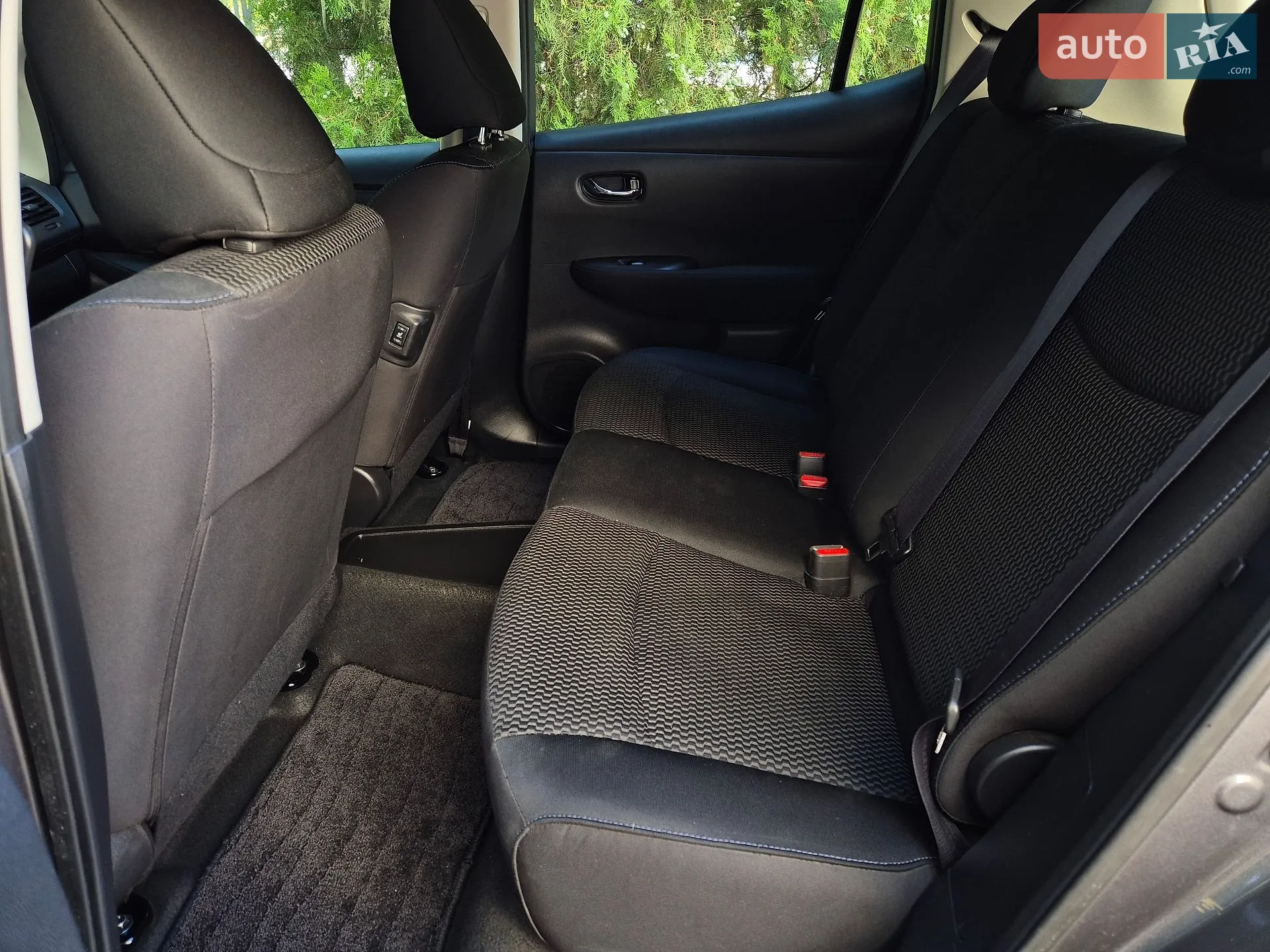 2014 Nissan Leaf - мініатюра 25