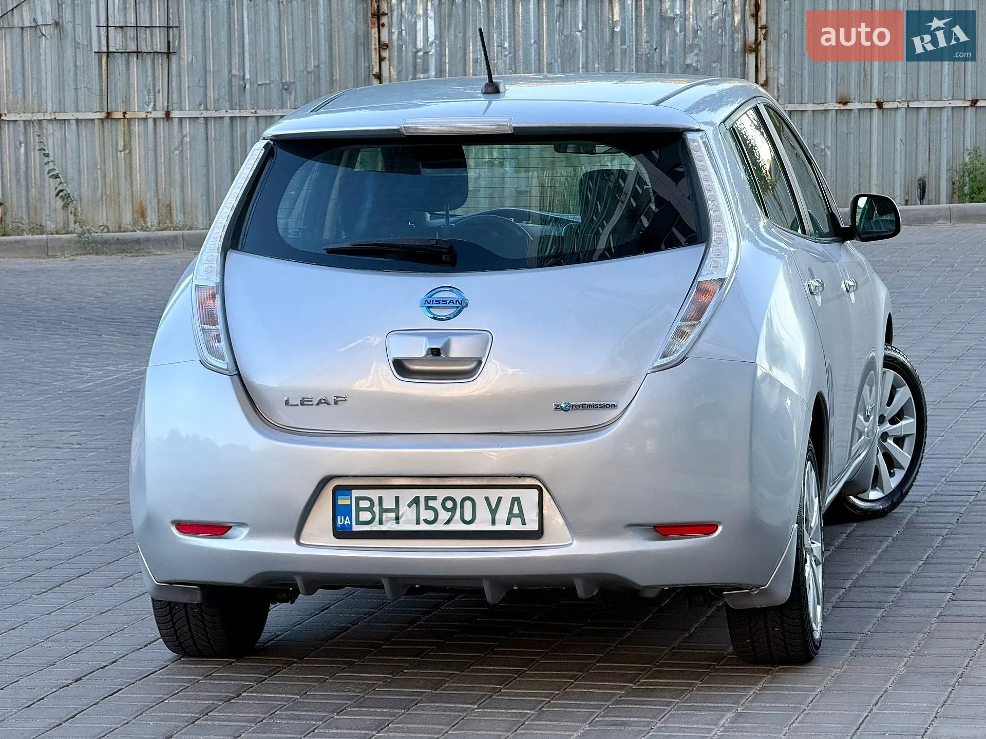 2016 Nissan Leaf - мініатюра 13