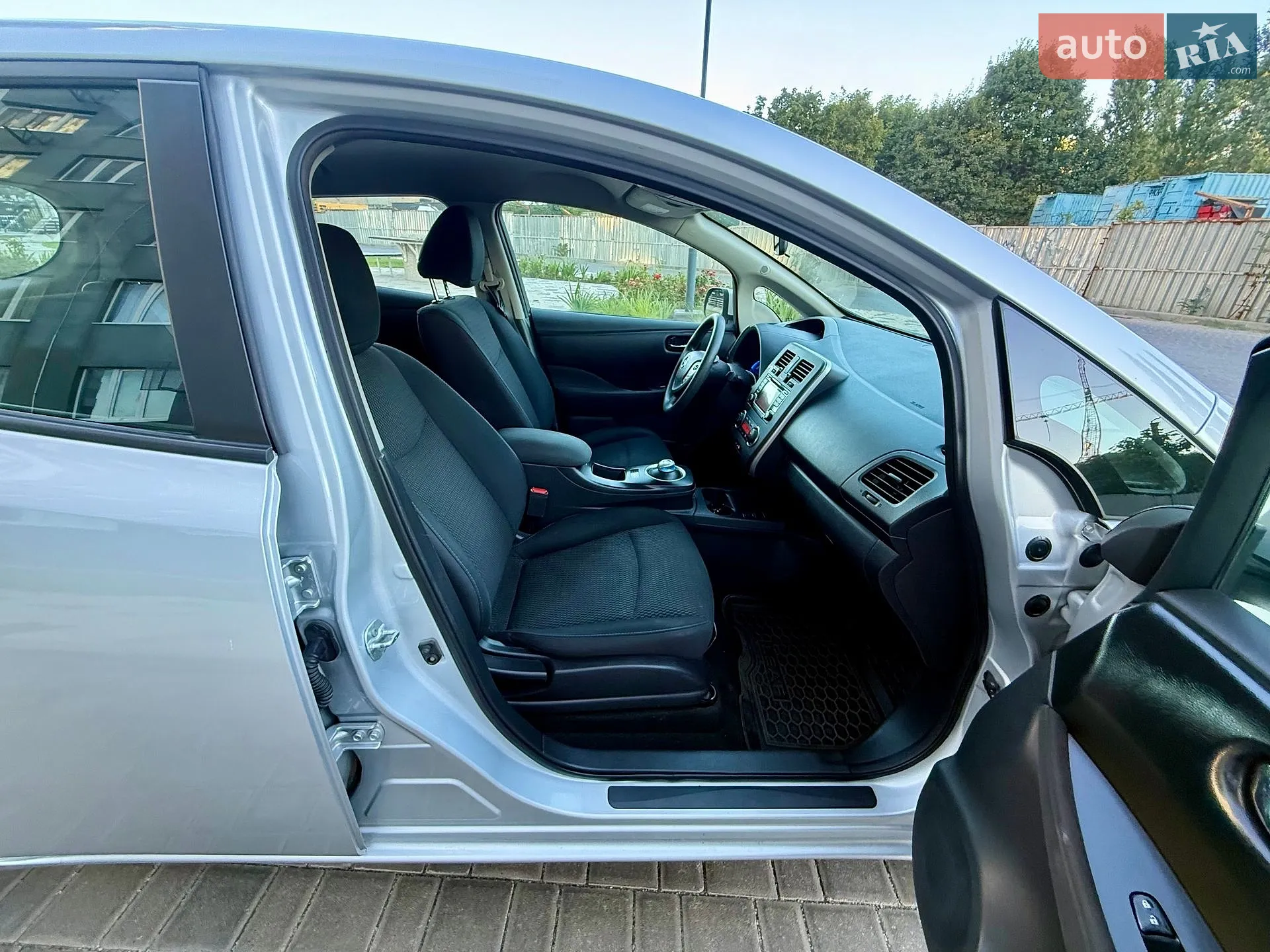 2016 Nissan Leaf - мініатюра 40