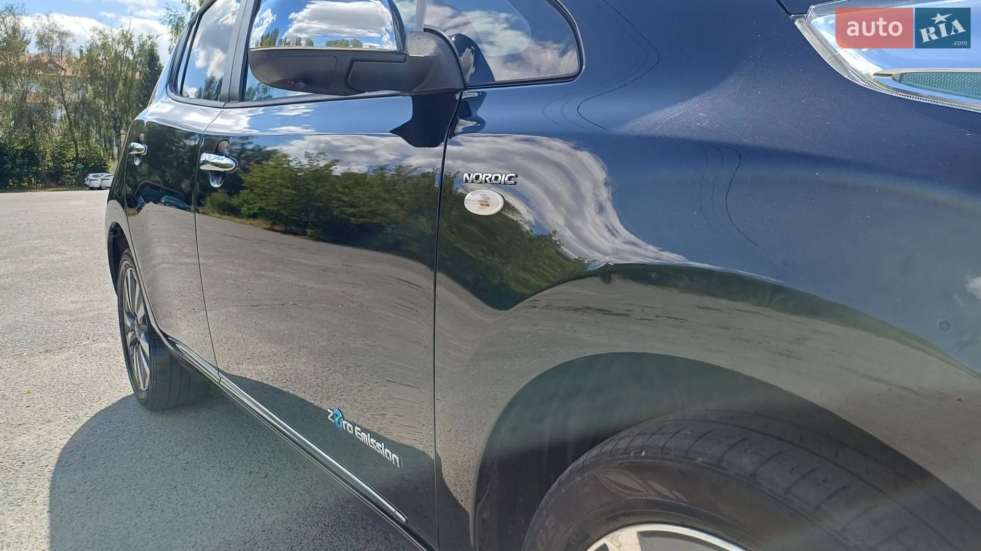 2014 Nissan Leaf - мініатюра 10