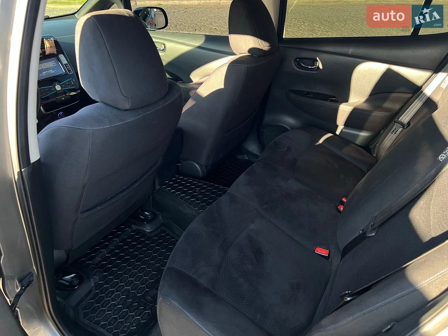 2014 Nissan Leaf - мініатюра 12