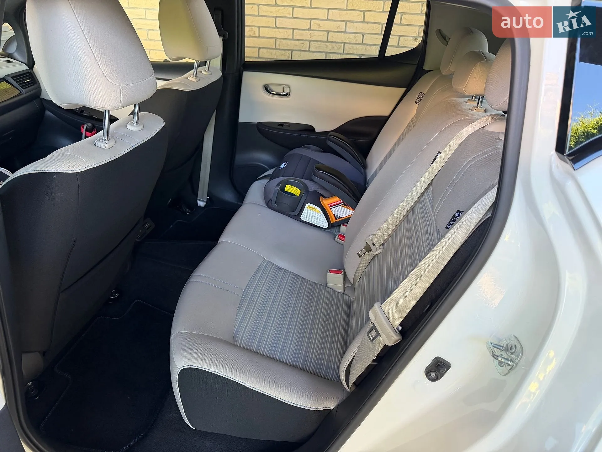 2021 Nissan Leaf - мініатюра 4