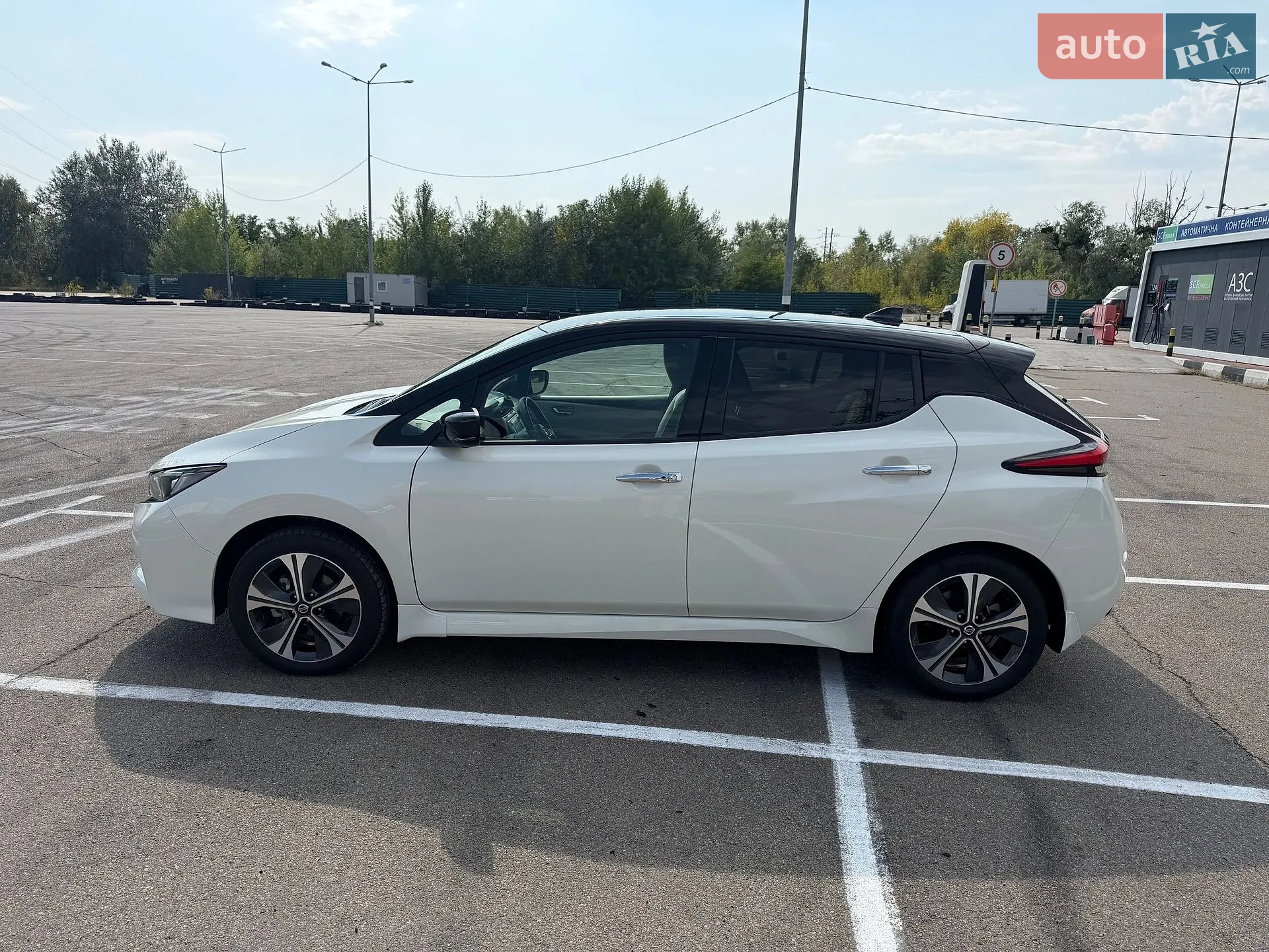 2021 Nissan Leaf - мініатюра 13