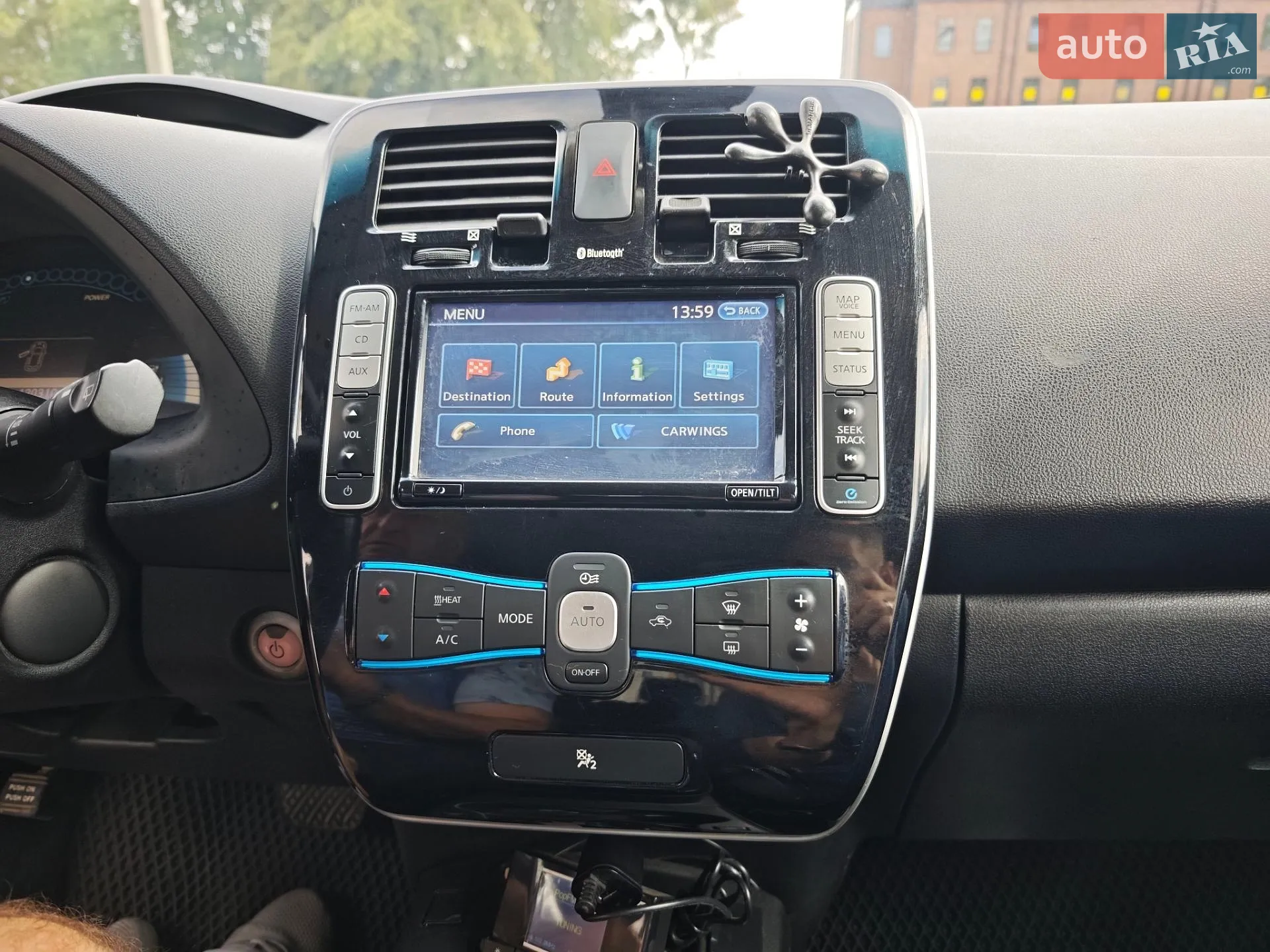 2015 Nissan Leaf - мініатюра 6