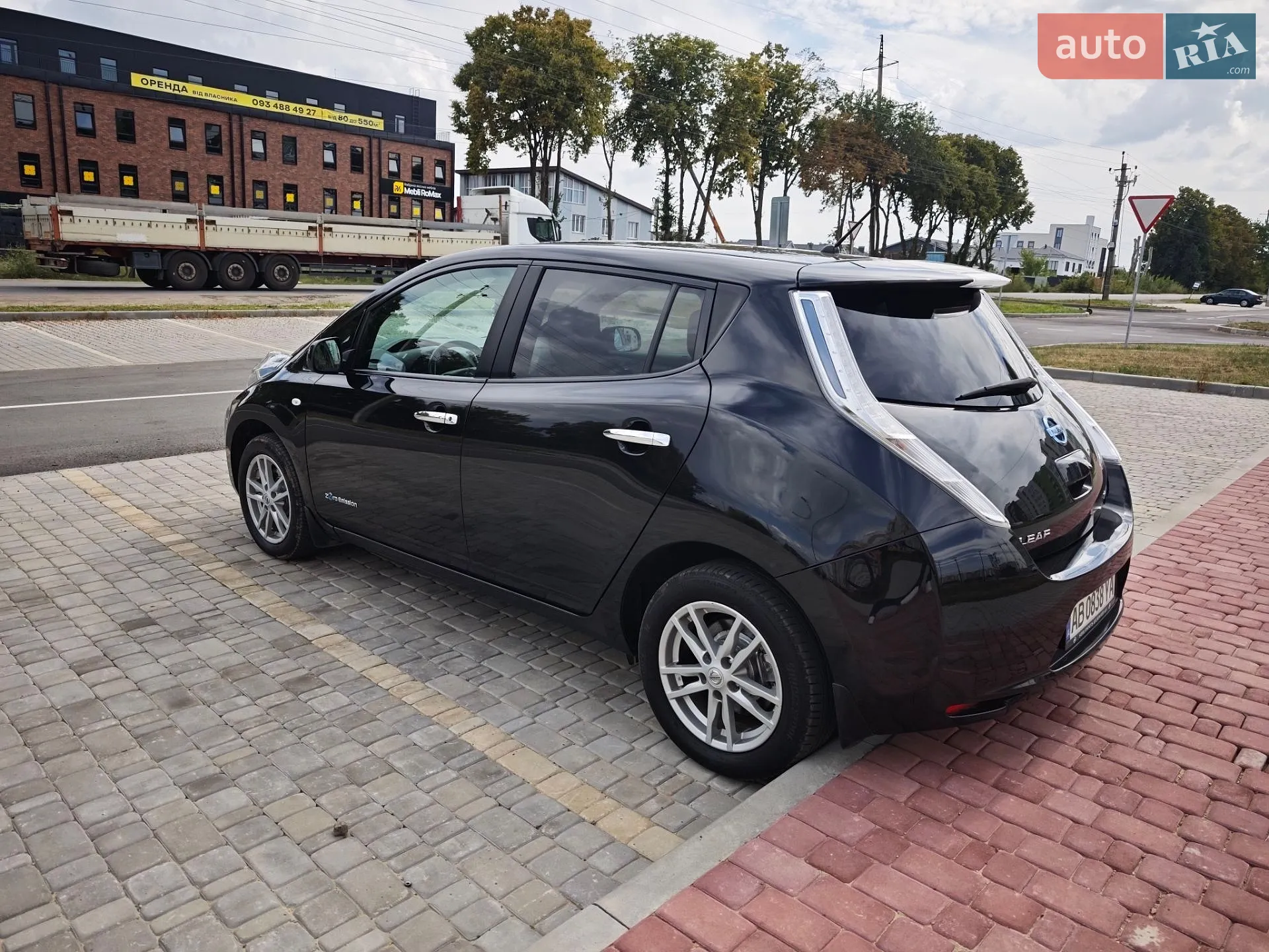 2015 Nissan Leaf - мініатюра 15