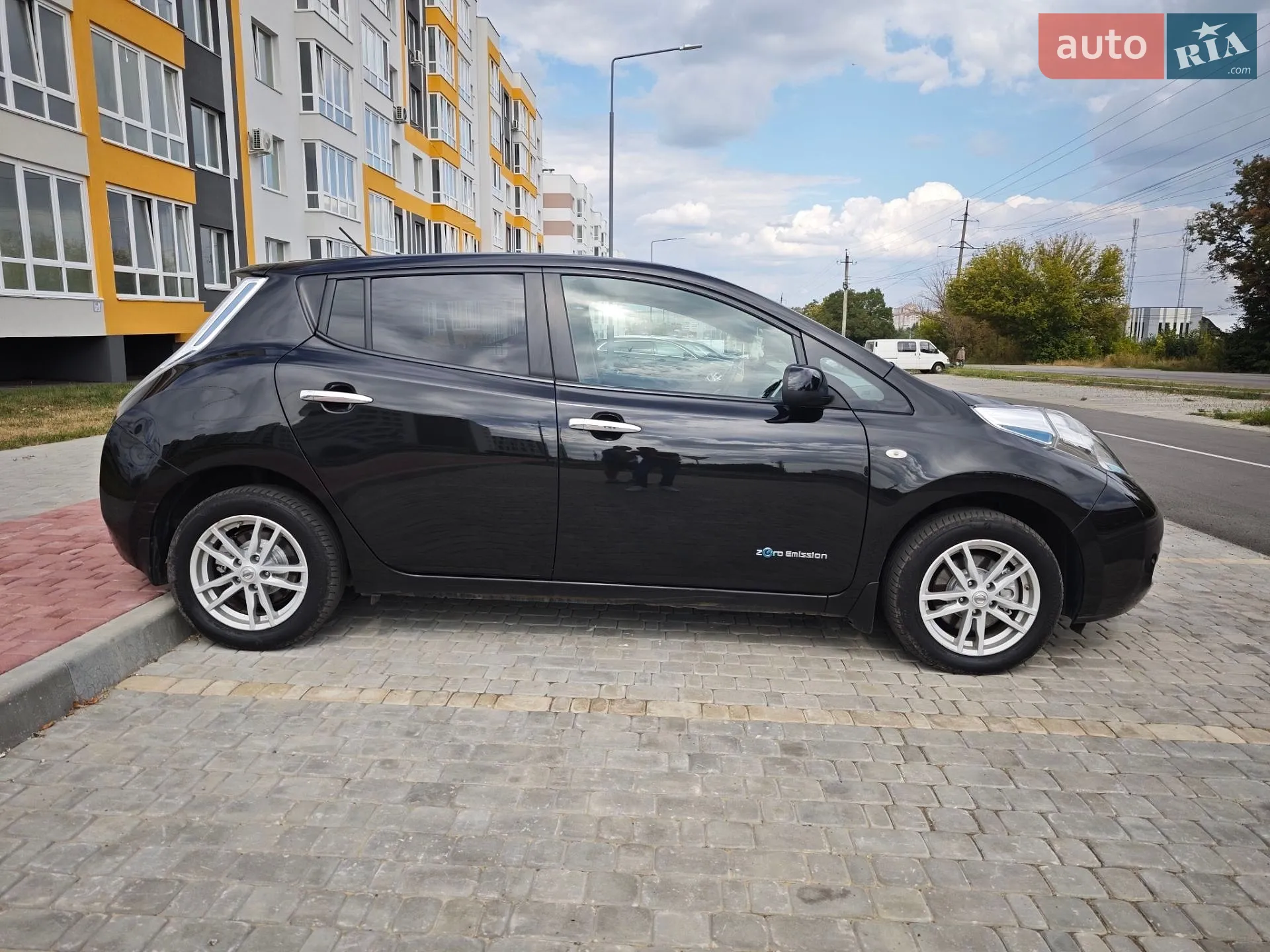 2015 Nissan Leaf - мініатюра 21