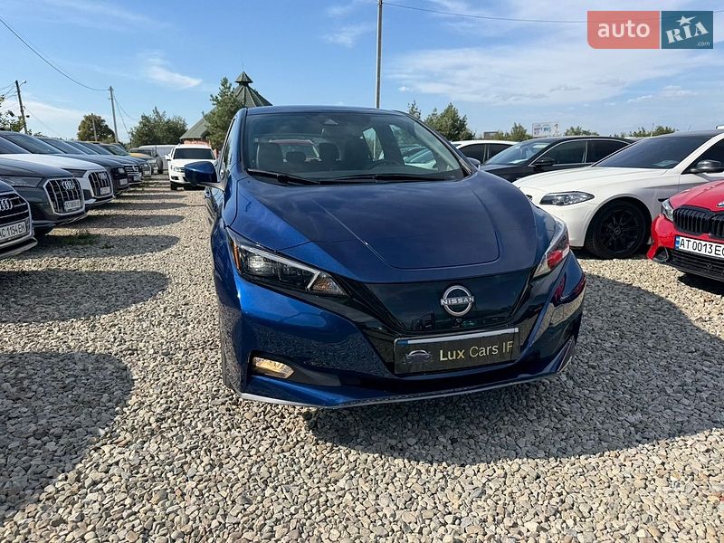Хэтчбек Nissan Leaf 2024 в Ивано-Франковске