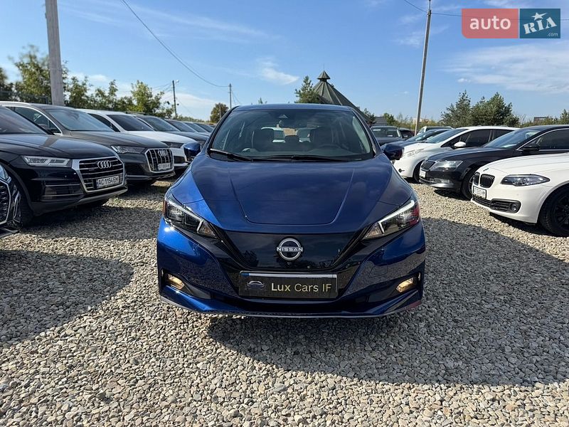 Хэтчбек Nissan Leaf 2024 в Ивано-Франковске