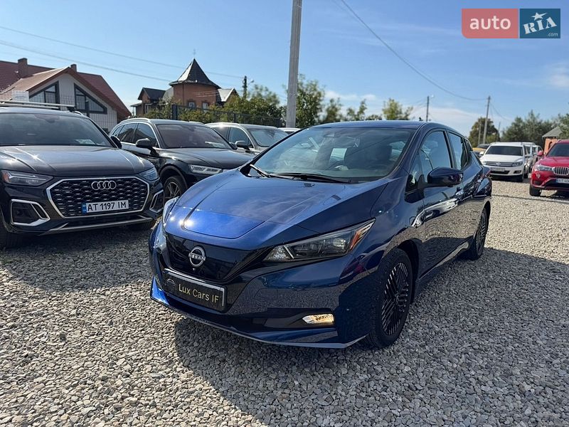 Хэтчбек Nissan Leaf 2024 в Ивано-Франковске