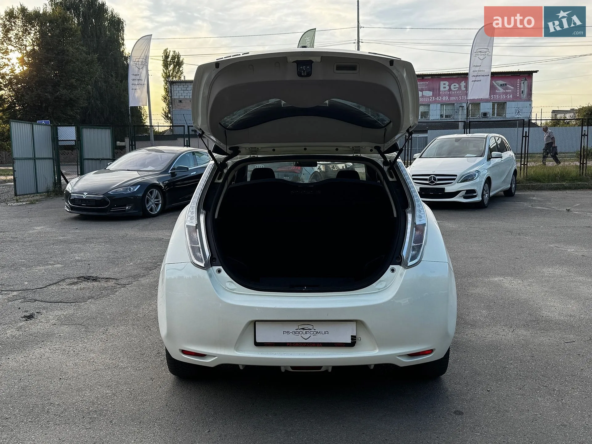 2014 Nissan Leaf - мініатюра 10