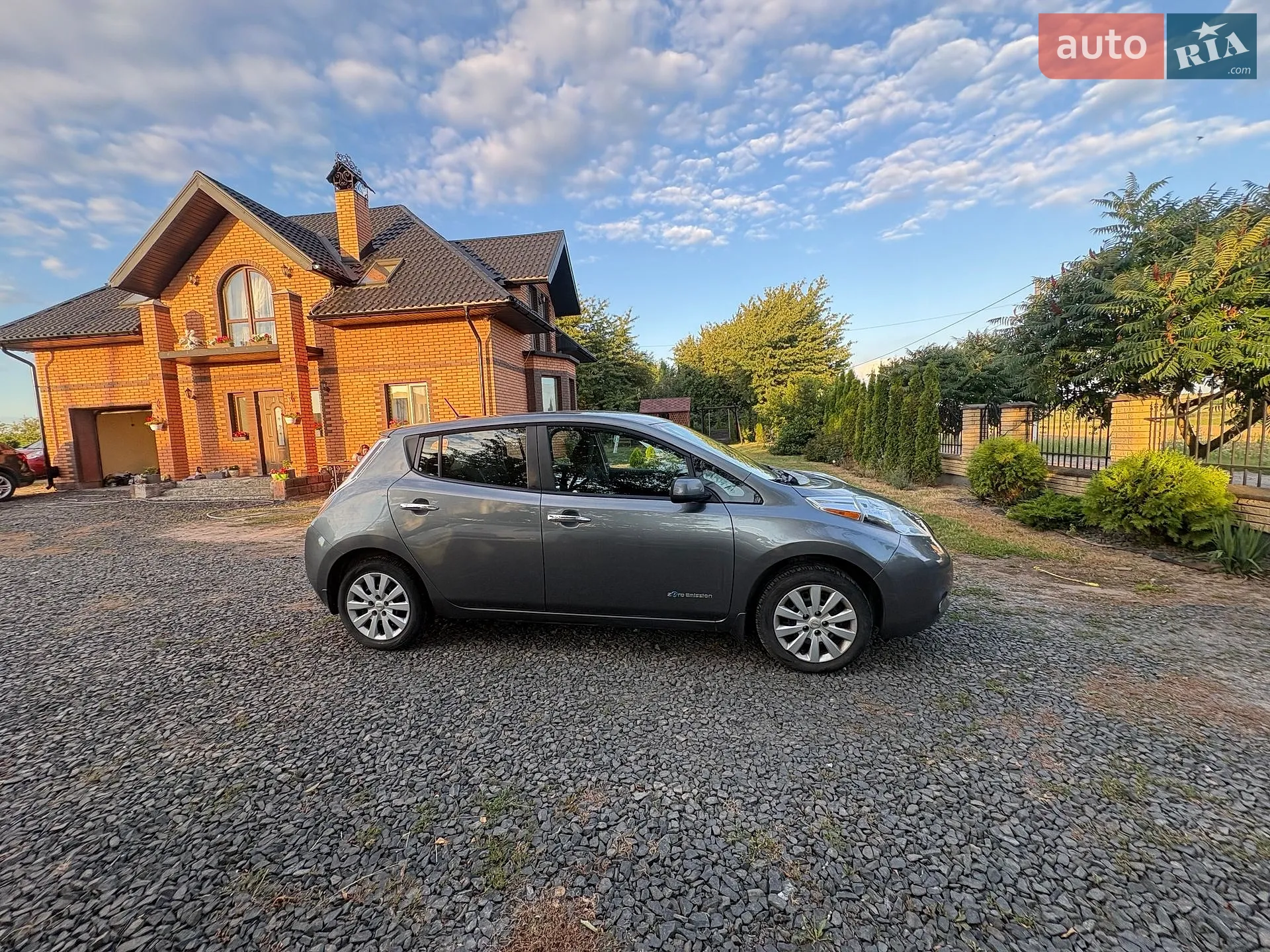 2014 Nissan Leaf - мініатюра 9