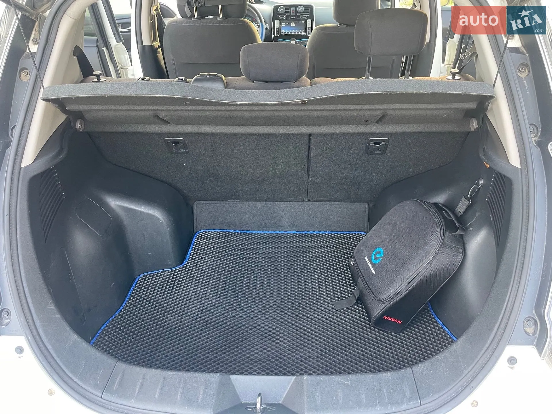 2016 Nissan Leaf - мініатюра 9