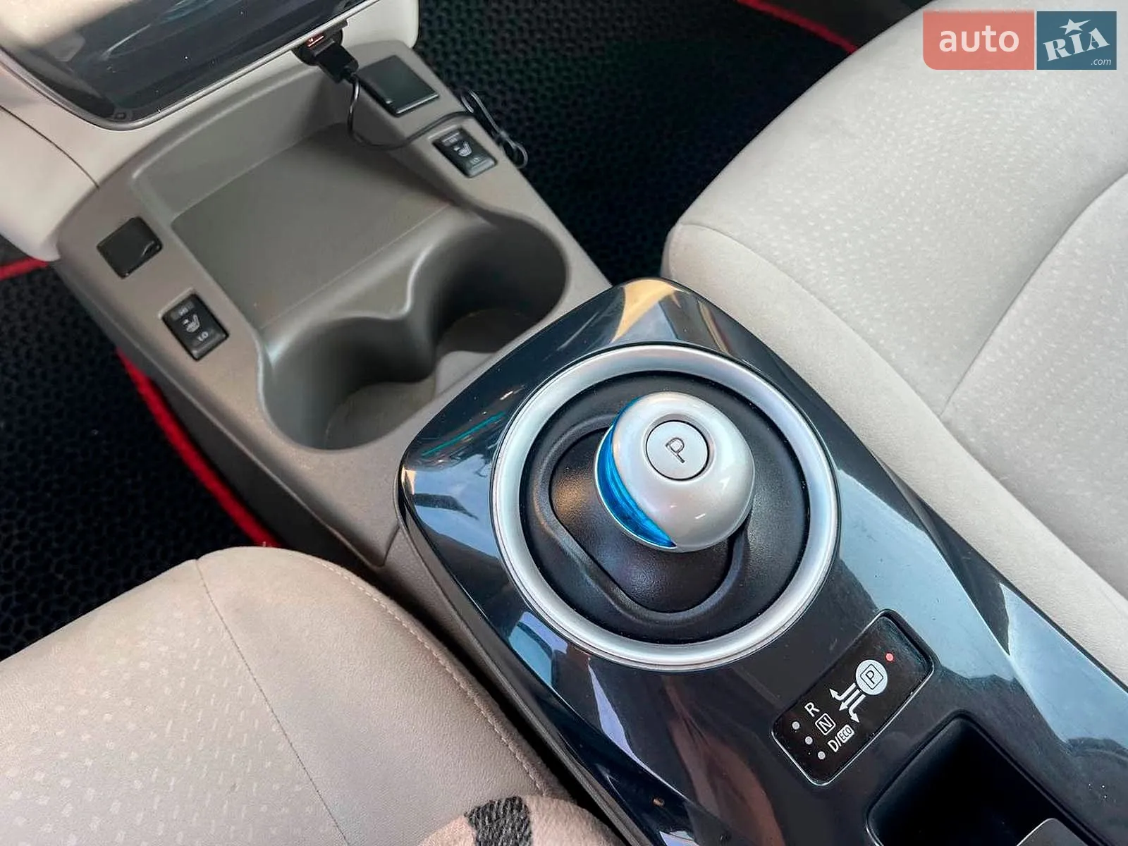 2012 Nissan Leaf - мініатюра 32
